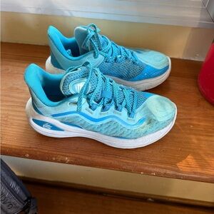 Under Armour Kids Curry 11 Blue/white Sneakers - size 4